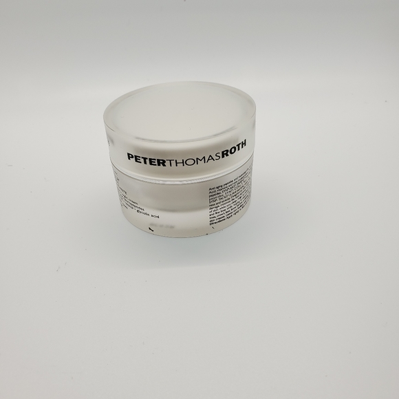 Peter Thomas Roth Un-Wrinkle Night Cream - Picture 2 of 8
